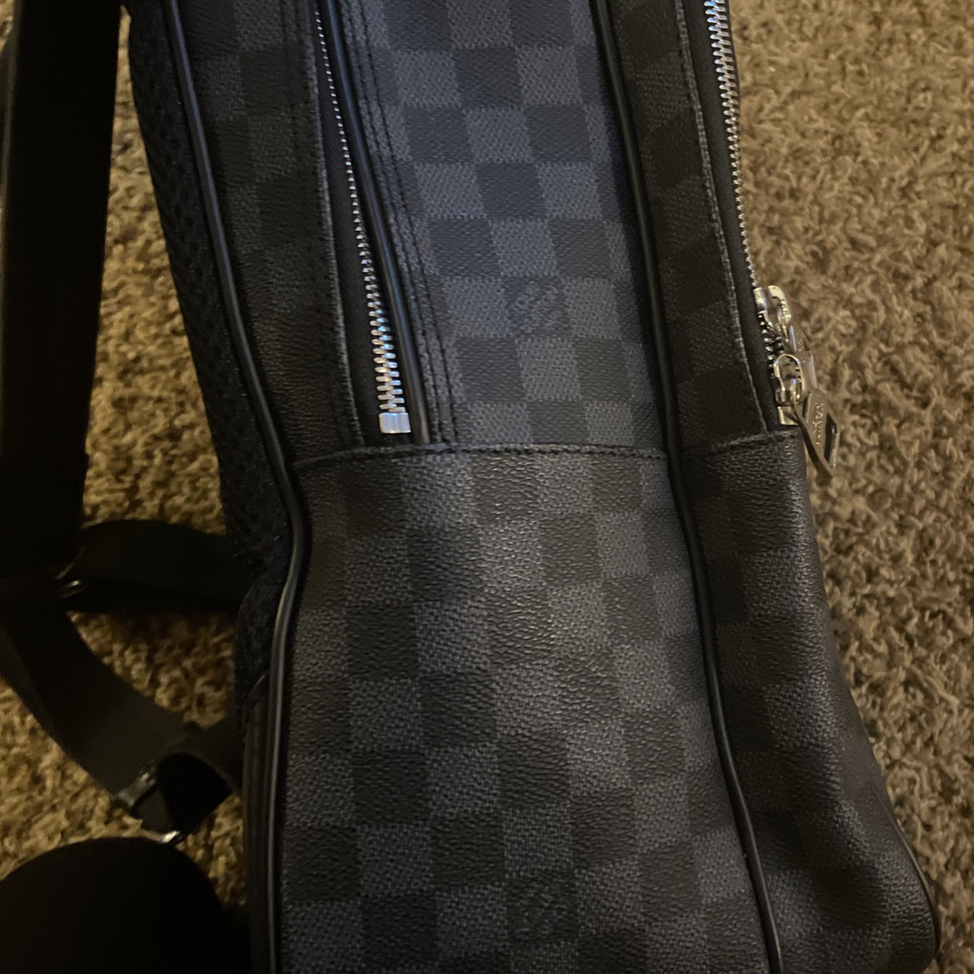 Louis Vuitton Backpack Like New for Sale in Bend, OR - OfferUp