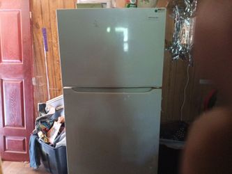 Frigidaire fridge
