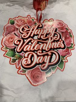 PINK PAPER VALENTINES DOOR HANG
