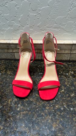 Red pumps