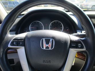 2011 Honda Accord Sedan Thumbnail