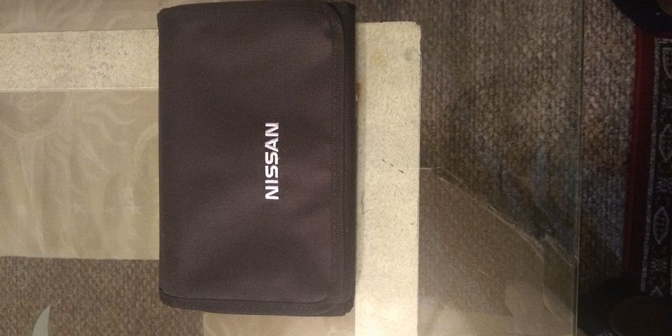 2017 Nissan Altima Owners Manual Set