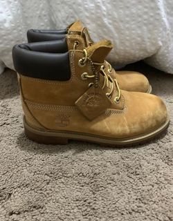Kids Timberland Boots Size 3 (Size 5.5 in Women’s)