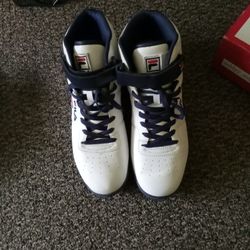 BRAND NEW NEVER WORN SIZE 12