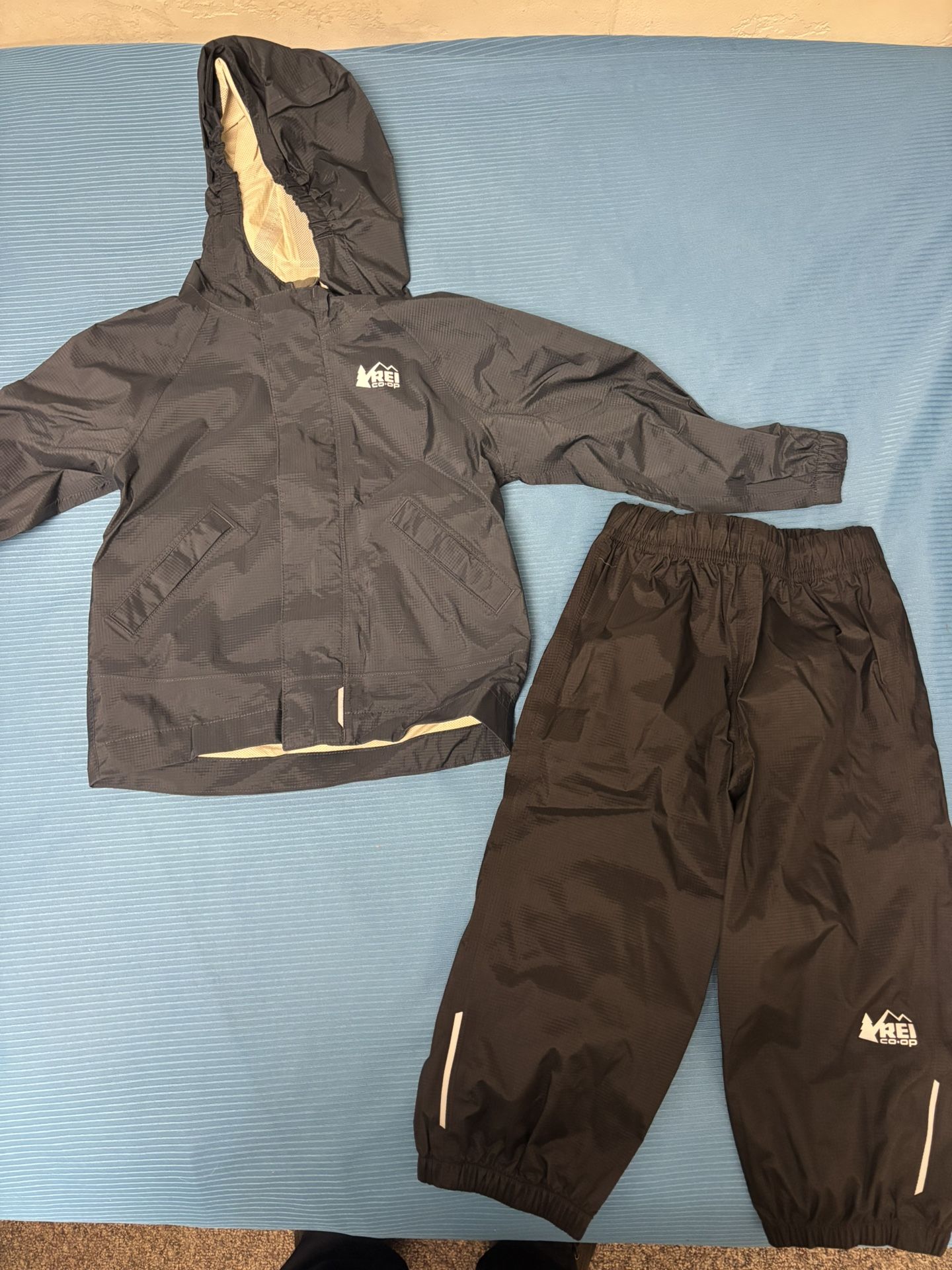 Toddler 2T REI Rain Jacket & Pants
