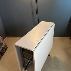 Expanding Craft Table