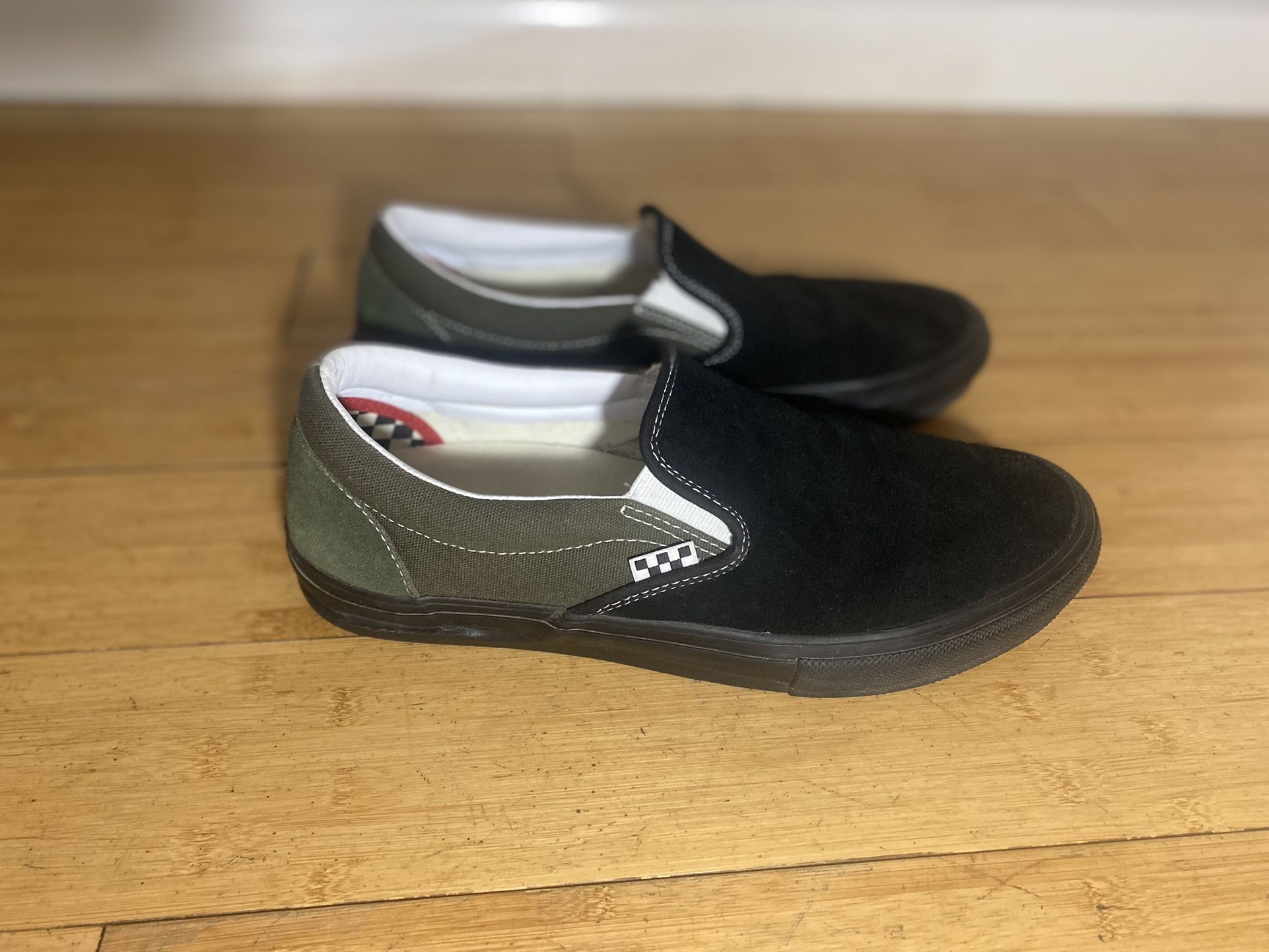 Size 10 Men’s Slip On Van’s Green\Black