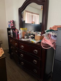 Vanity / Drawer