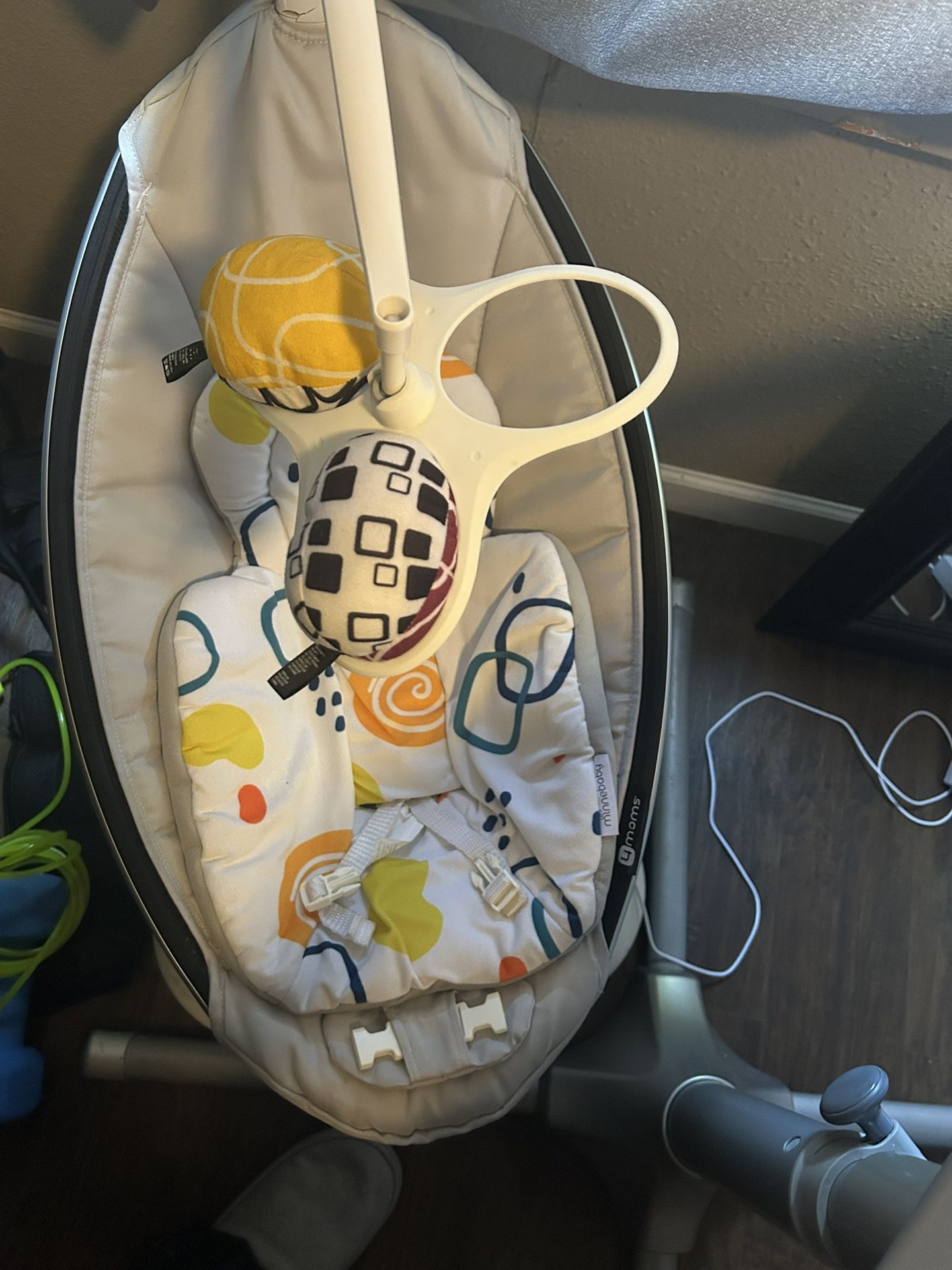 4moms MamaRoo Baby Swing – $45Good Condition)
