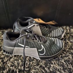 Nike Metcon 9! Men 7 Women 8.5