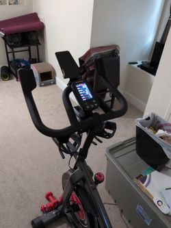 Schwinn IC4 Exercise Bike