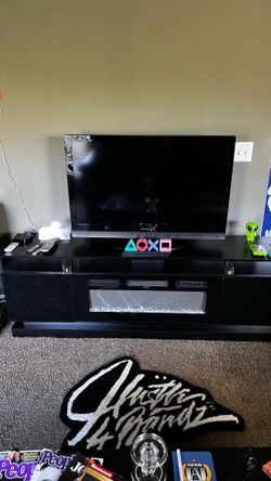 Dynex 40-inch TV