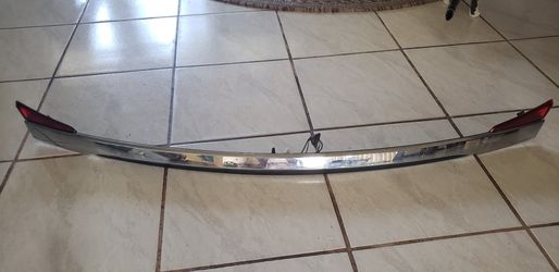 2013 Chrysler 200 rear Trim