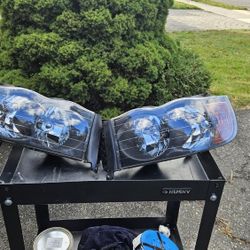 Dodge RAM 1500 HEADLIGHT ASSY