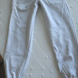 ✨ Puma Fleece Joggers – Like New! ✨