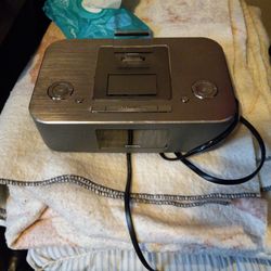 Philips I Ihome Docking Alarm Clock And Radio