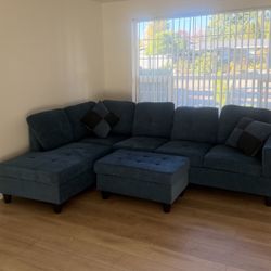 True Blue Microfiber Sectional Couch And Ottoman