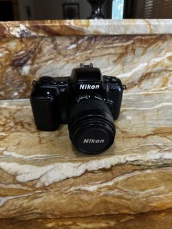Nikon N6006