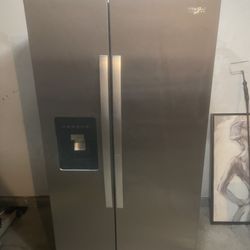 Whirlpool Refrigerator 