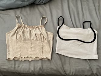 Gilly Hicks and Papaya Crop Tops size s like new