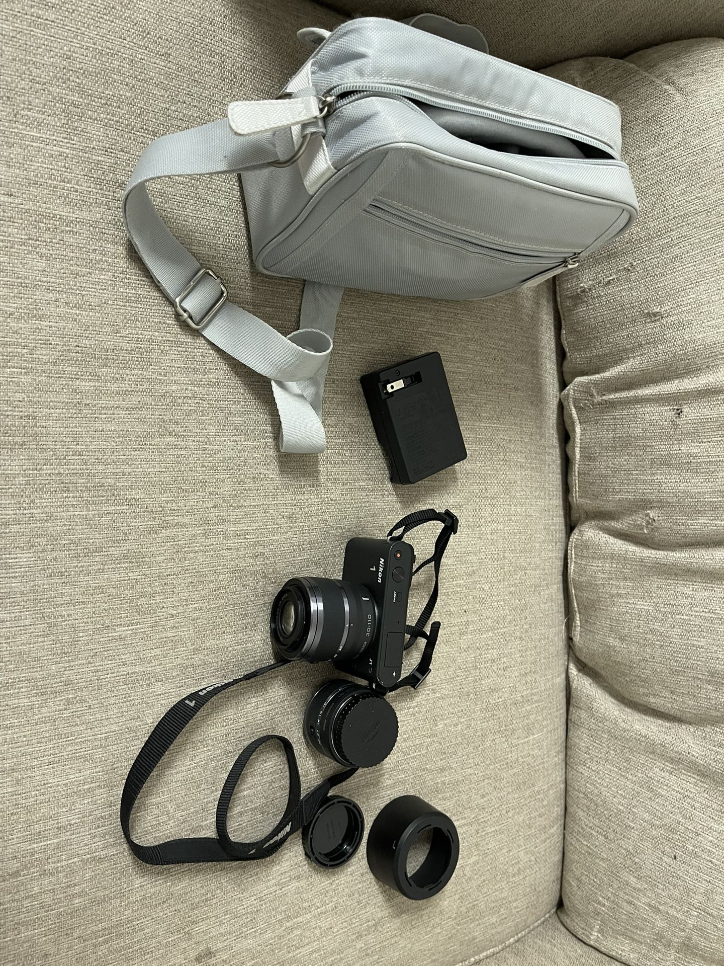 Nikon J1 Kit