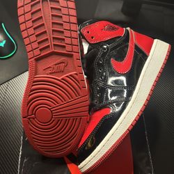 Jordan 1 High Patent Bred Size 5.5y Used
