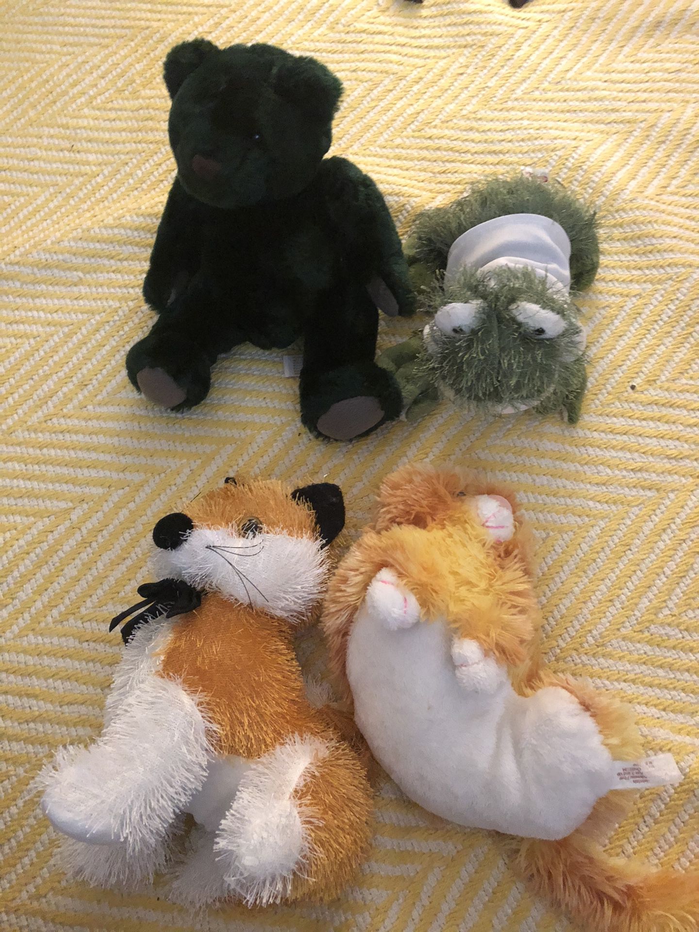 Stuffed Animals (4 pieces)