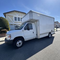 2008 Ford Box Truck E450- 14ft
