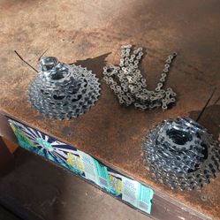 Campagnolo 11 Speed Chain And Cassettes