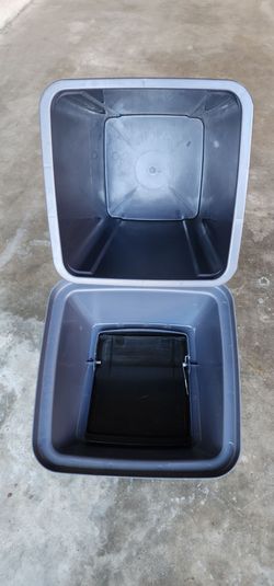 Trash can