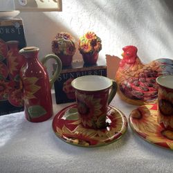 Beautiful New Glass Dish And Hen Set