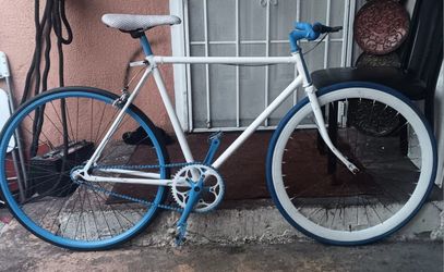 Fixie Med Frame No Problems 700c Tires Aluminum Rims Ready To Ride 
