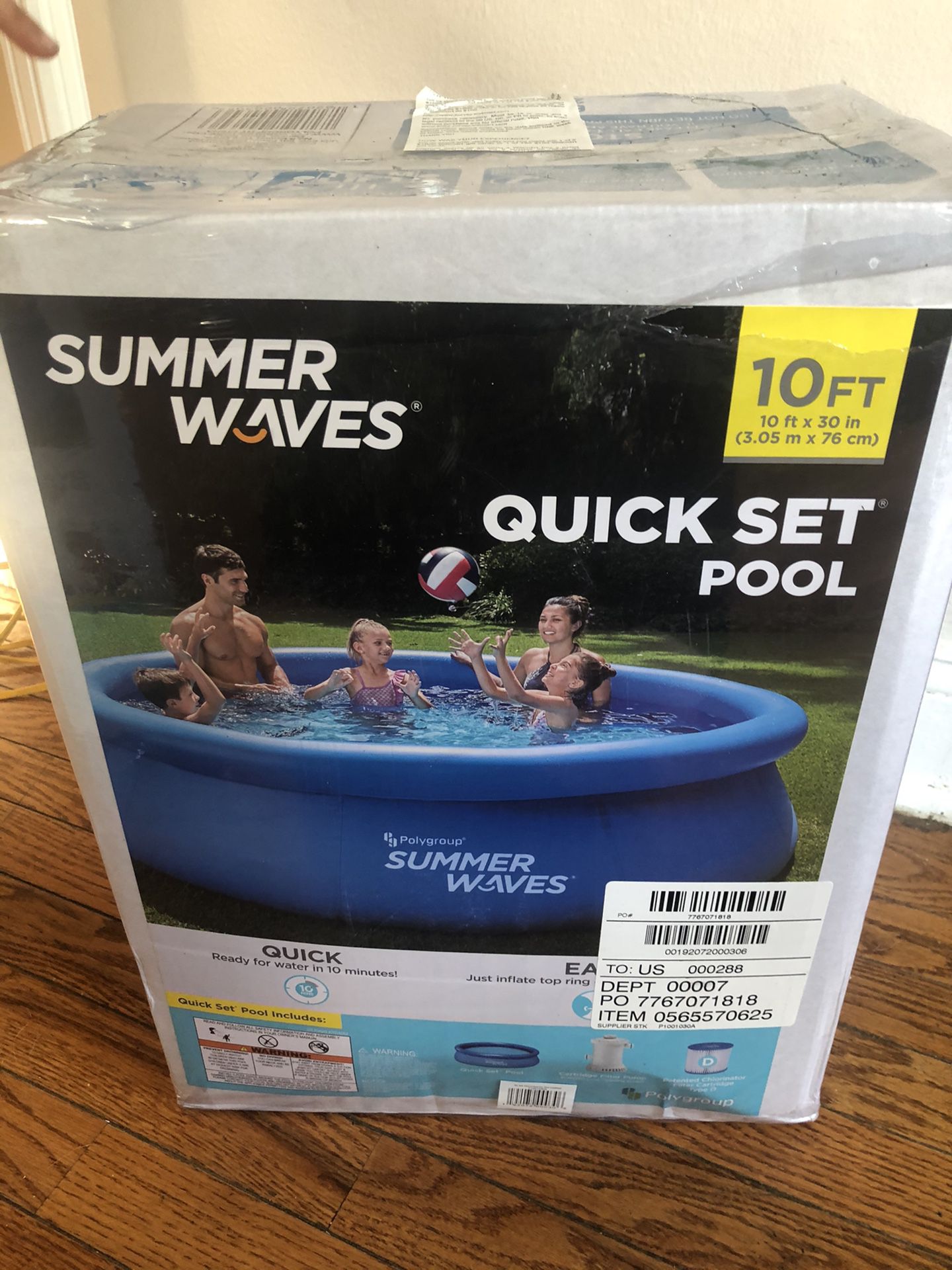 Summer Waves 10x30 Swimming Pool
