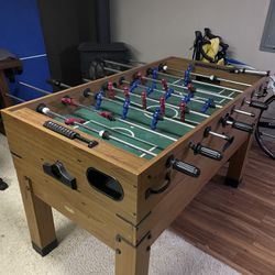 Game table - LIKE NEW