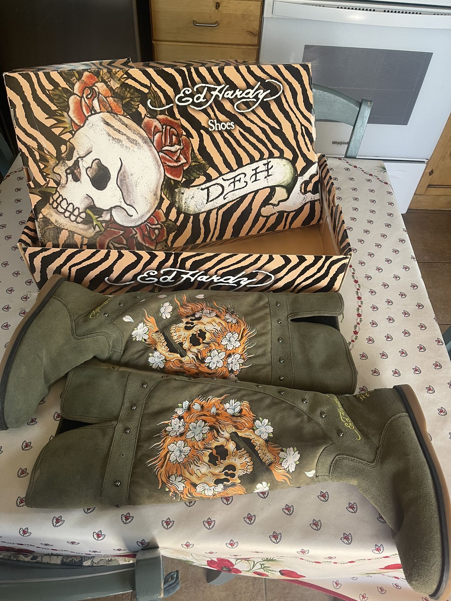Don Ed Hardy C. Audigier Knee High Boots Size 8 Fur Lined Skull Tattoo Art RARE.  Everett/Pinehurst pick up area. Cash only. Sorry I do not ship. 