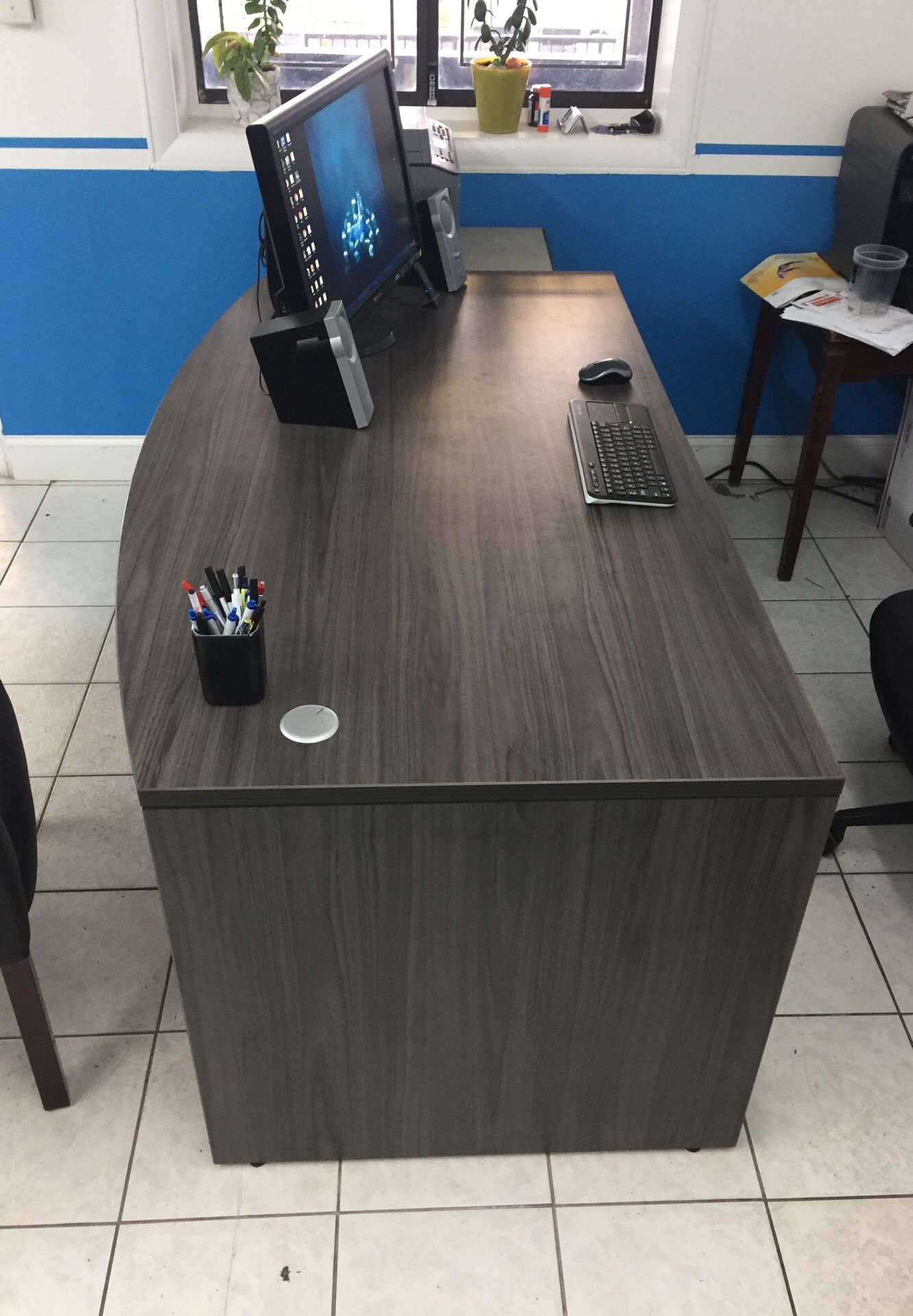Office, executive desk 4 drawers