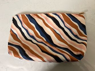 Like New Sonia Kashuk™ Big Makeup Bag.5$