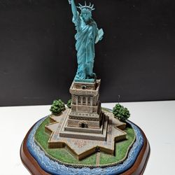 Danbury Mint Statue of Liberty Replica - Commemorative Collectible with Quote Plaque