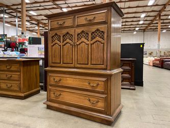 THOMASVILLE Vintage Mediterranean Style Armoire