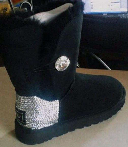 NEW IN BOX WOMEN'S BLACK GENUINE LEATHER FUR BAILEY BUTTON BLING UGG AUSTRALIA BOOTS GENUINE AUTHENTIC SWAROVSKI CRYSTAL