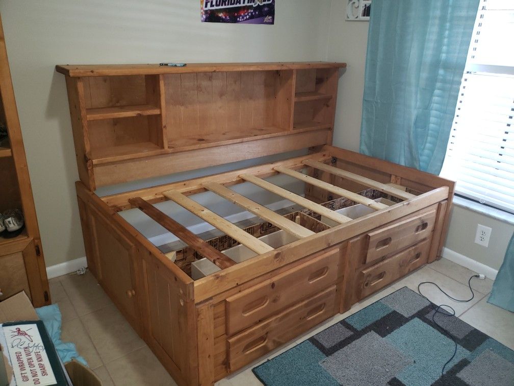 Twin bed