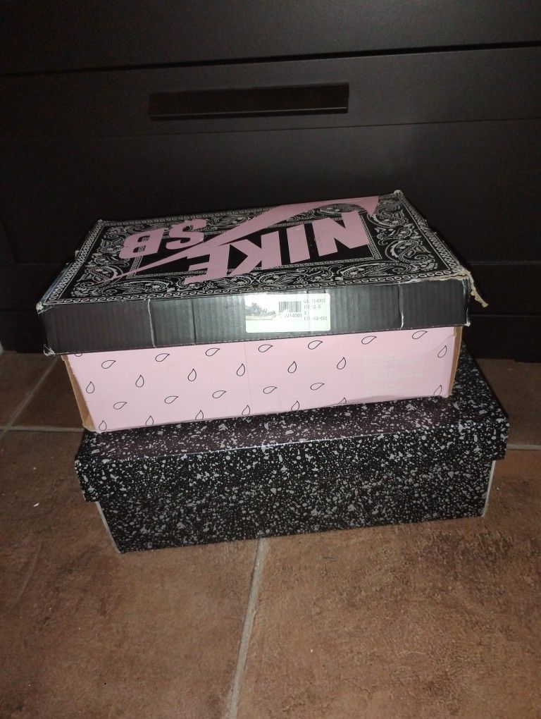 Jordan 4s And Travis Scott Dunks 