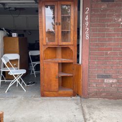 Corner Book Shelf 