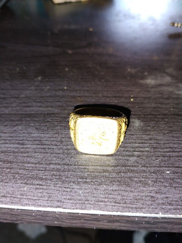18k Gold Diamond Ring 