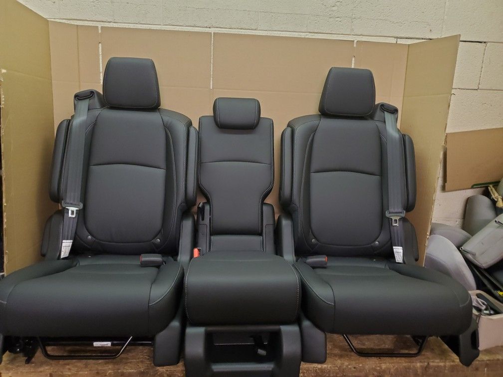 BRAND NEW BLACK LEATHER BUCKET SEATS WITH SEATBELTS AND MIDDLE SEAT for Sale in Nashville, TN