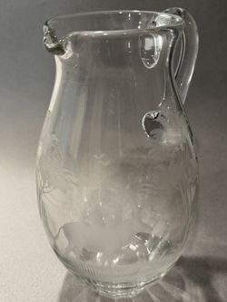 Queen Lace Kenyan-African 56 Oz Pitcher - 8 1/4" Ante with no cracks. 