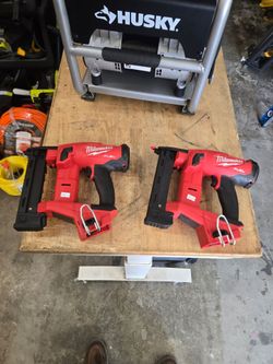Milwaukee M18 Fuel Cordless Nailer panchos tools