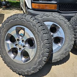 Jeep Rangler tires 