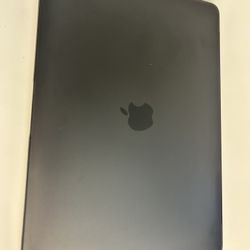 MBP 13” - A2251 - 32GB RAM - 512 GB SSD HD - 2.3 GHz i7 Processor