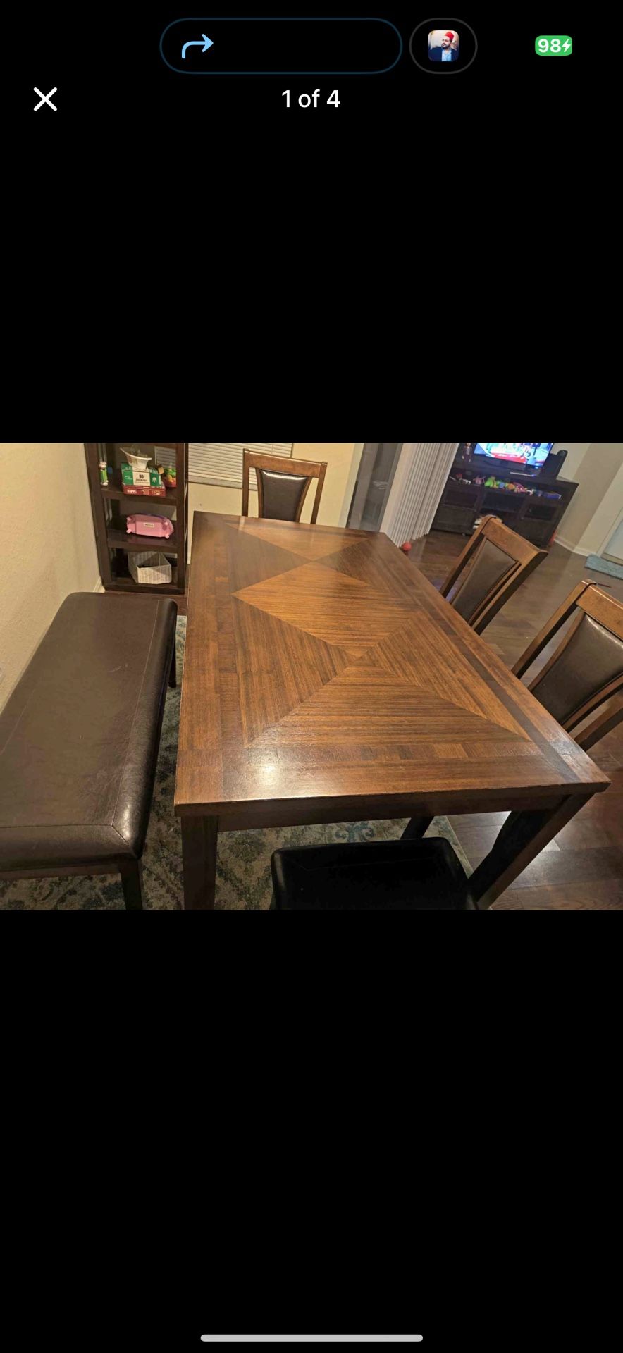 ‼️Move Out Sale‼️ Dinning Table In Very Good Condition.